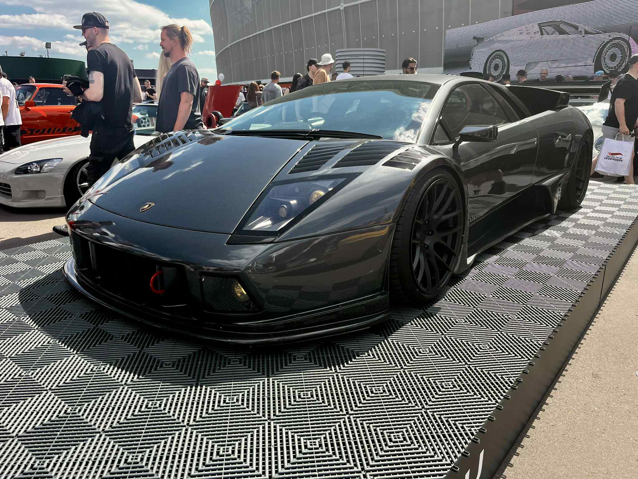 Ultrace 2025 Wrocław czarne Lamborghini